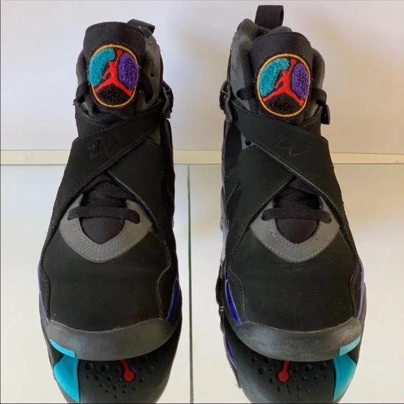 Jordan 8 - Picture 2 of 6